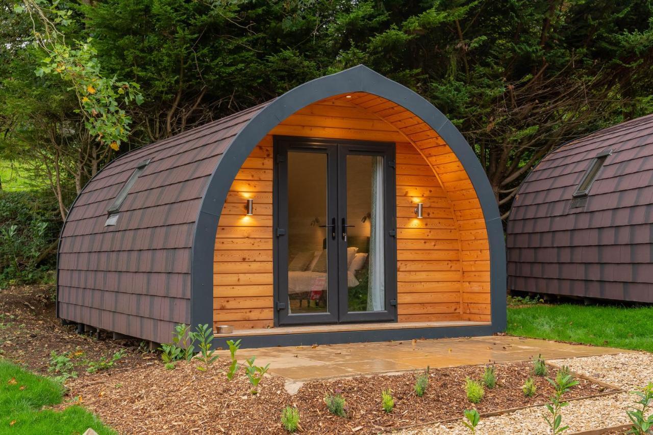 The Plough Inn Cabins Ramsden Exteriér fotografie